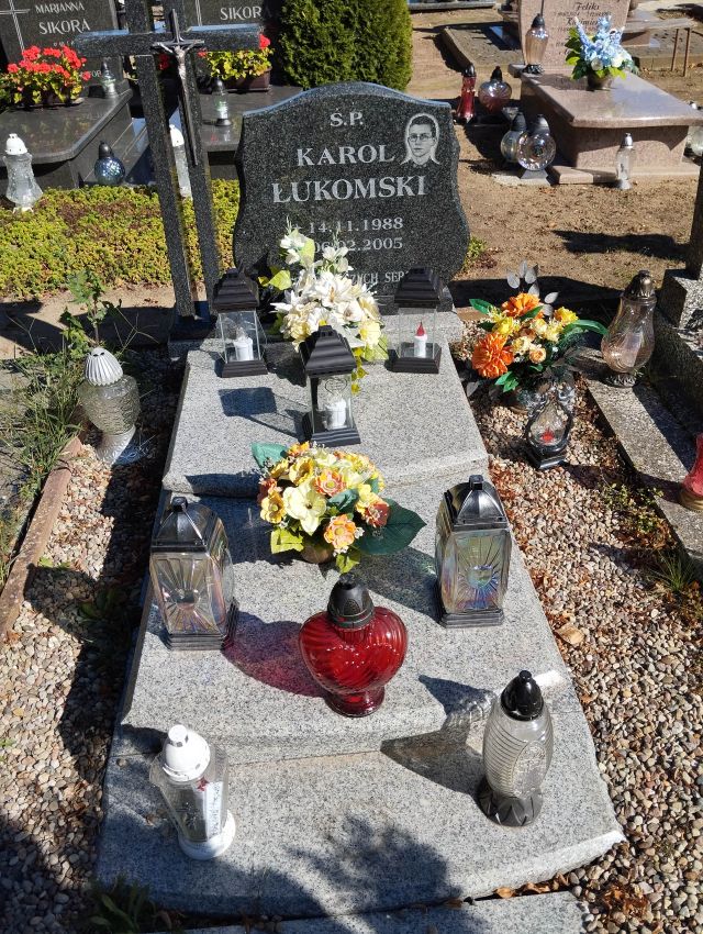 Karol ŁUKOMSKI 1988 Dolice - Grobonet - Wyszukiwarka osób pochowanych