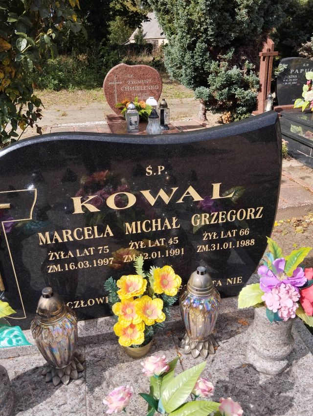 Grób GRZEGORZ KOWAL