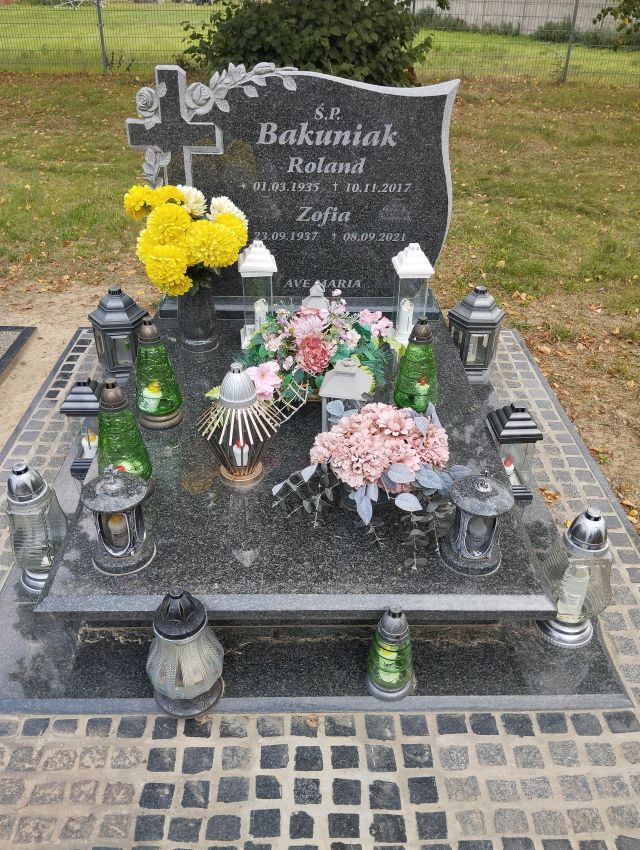 Andrzej Bakuniak 1956 Dolice - Grobonet - Wyszukiwarka osób pochowanych